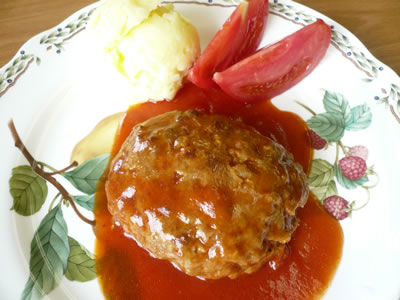 肉のいつきハンバーグトマトソース.jpg